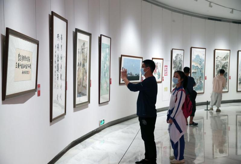 奮進粵港澳大灣區作品展巡展至深圳，百余精品藝術展現灣區風貌